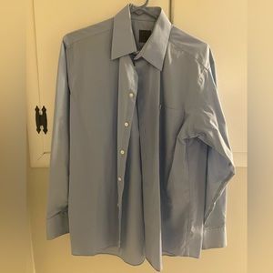 Calvin Klein Men’s button down dress shirt long sleeves - light blue